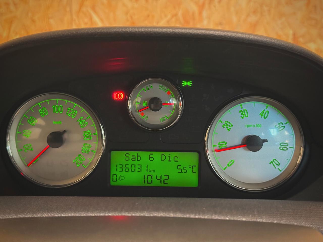 Lancia Ypsilon 1.4 Sport MomoDesign