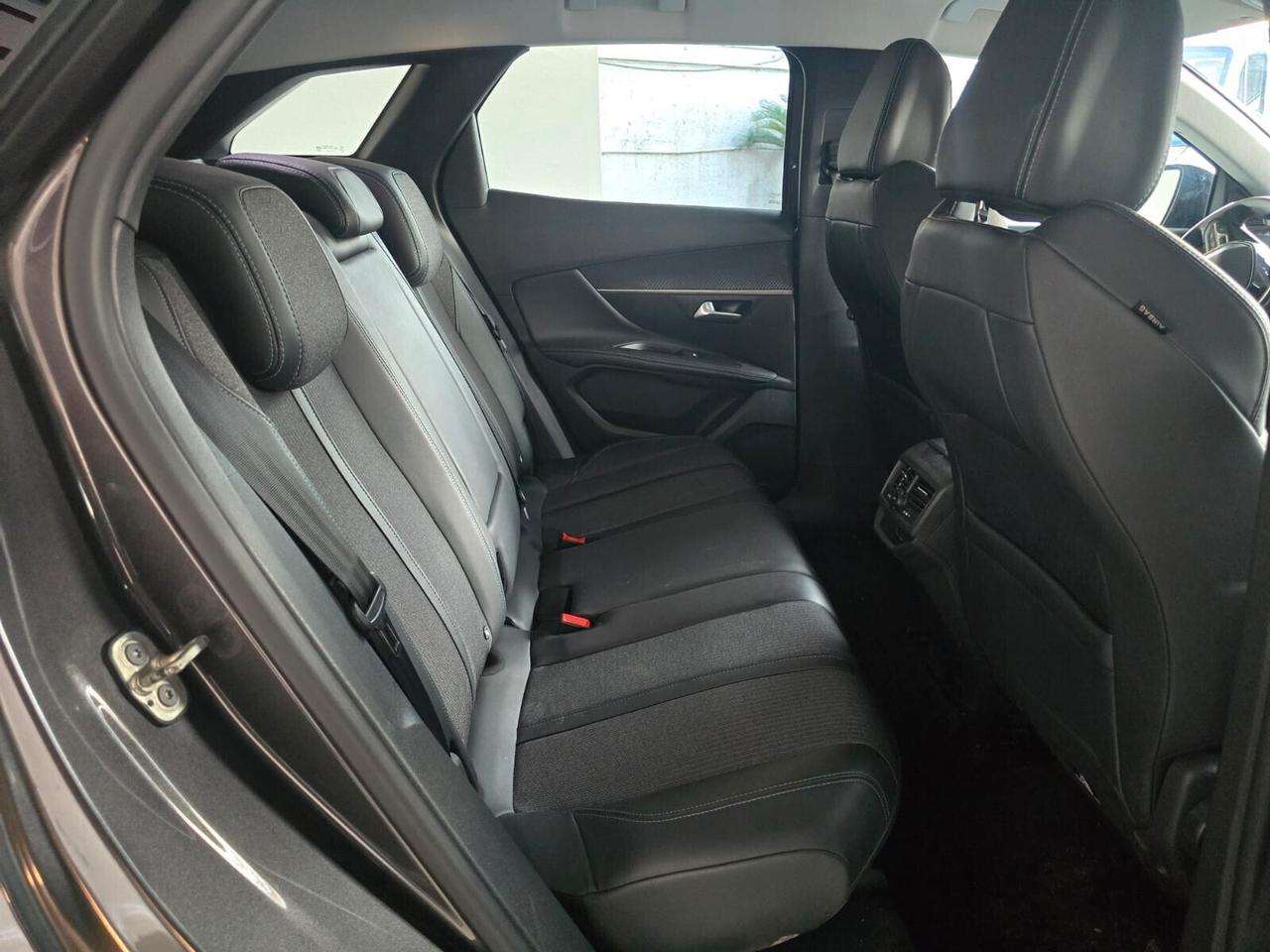 Peugeot 3008 BlueHDi 130 S&S Allure