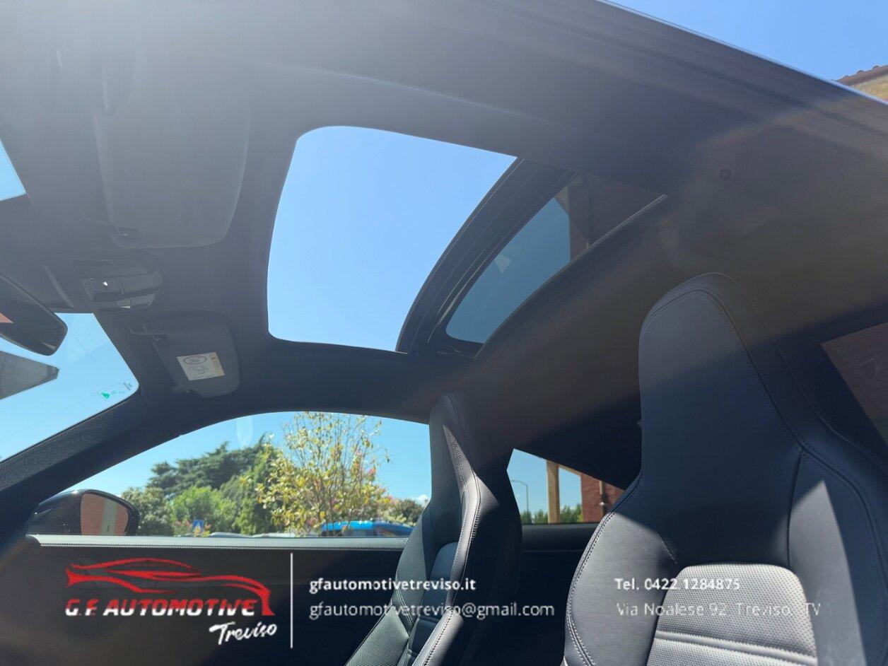 Porsche 911 Coupe 3.0 Carrera 4S auto