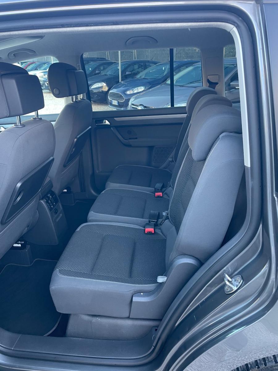 VOLKSWAGEN - Touran - 1.6 TDI DPF Trendline 7 POSTI