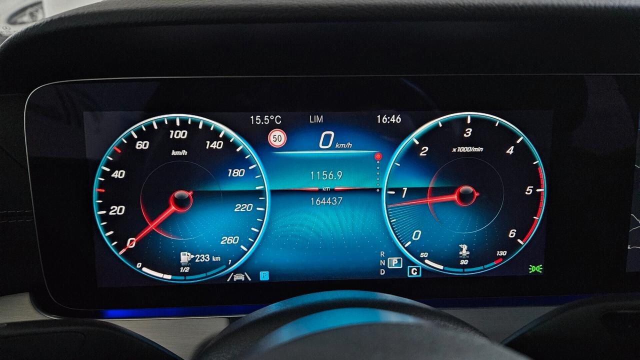 Mercedes E220d Amg 4 Matic