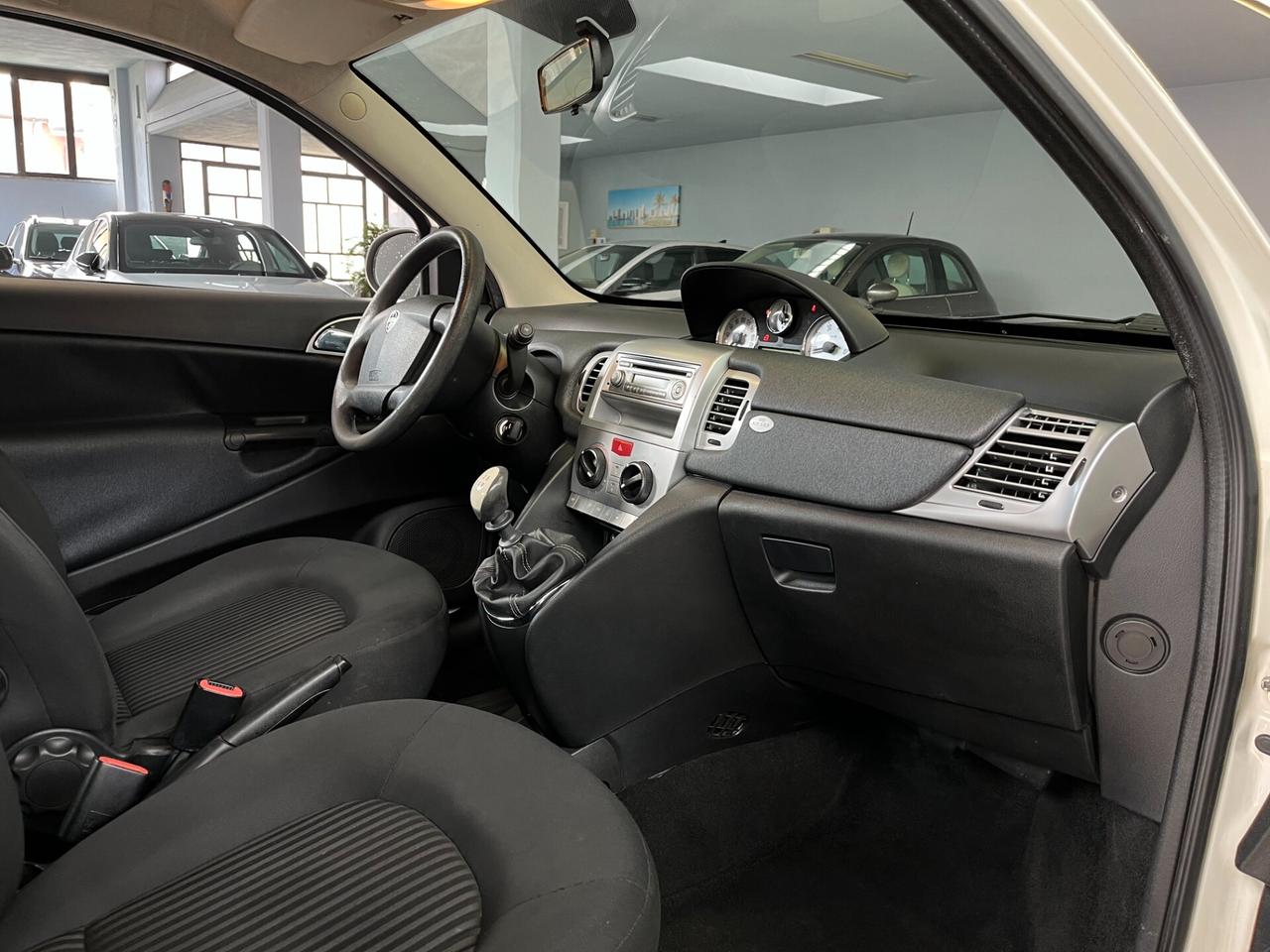 Lancia Ypsilon 1.2cc BENZ 60cv - OK NEOPATENTATI