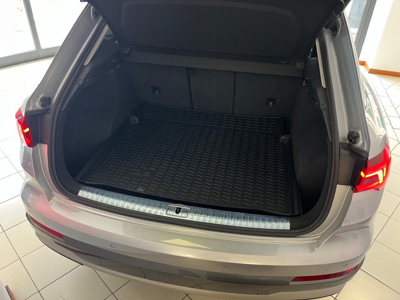Audi Q3 35 TDI S tronic Business Advanced