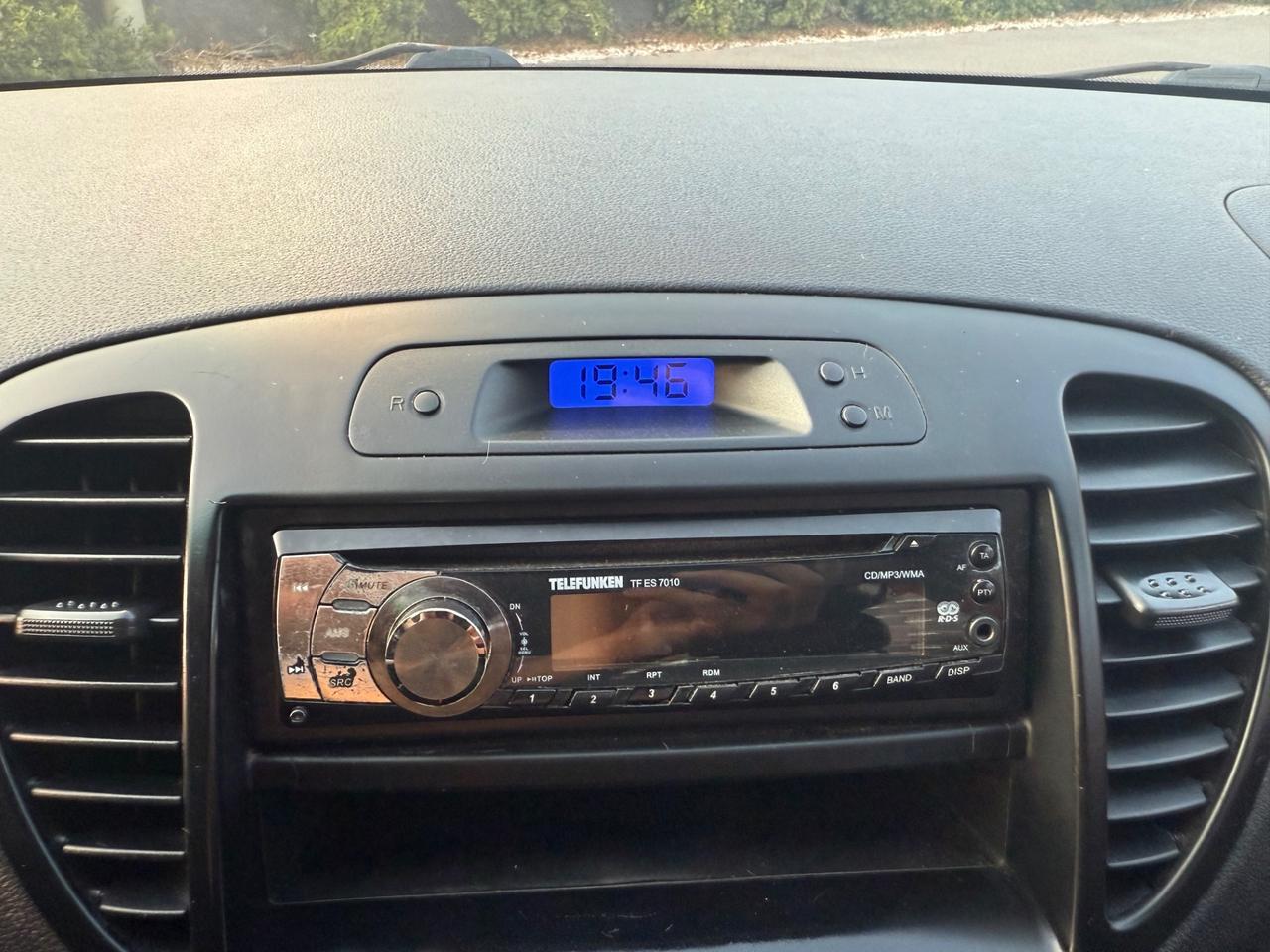 Hyundai i10 1.1 12V Sound Edition