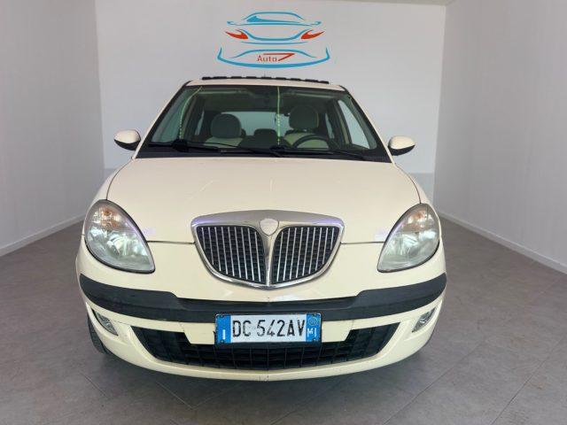 LANCIA Ypsilon 1.2 16V Platino