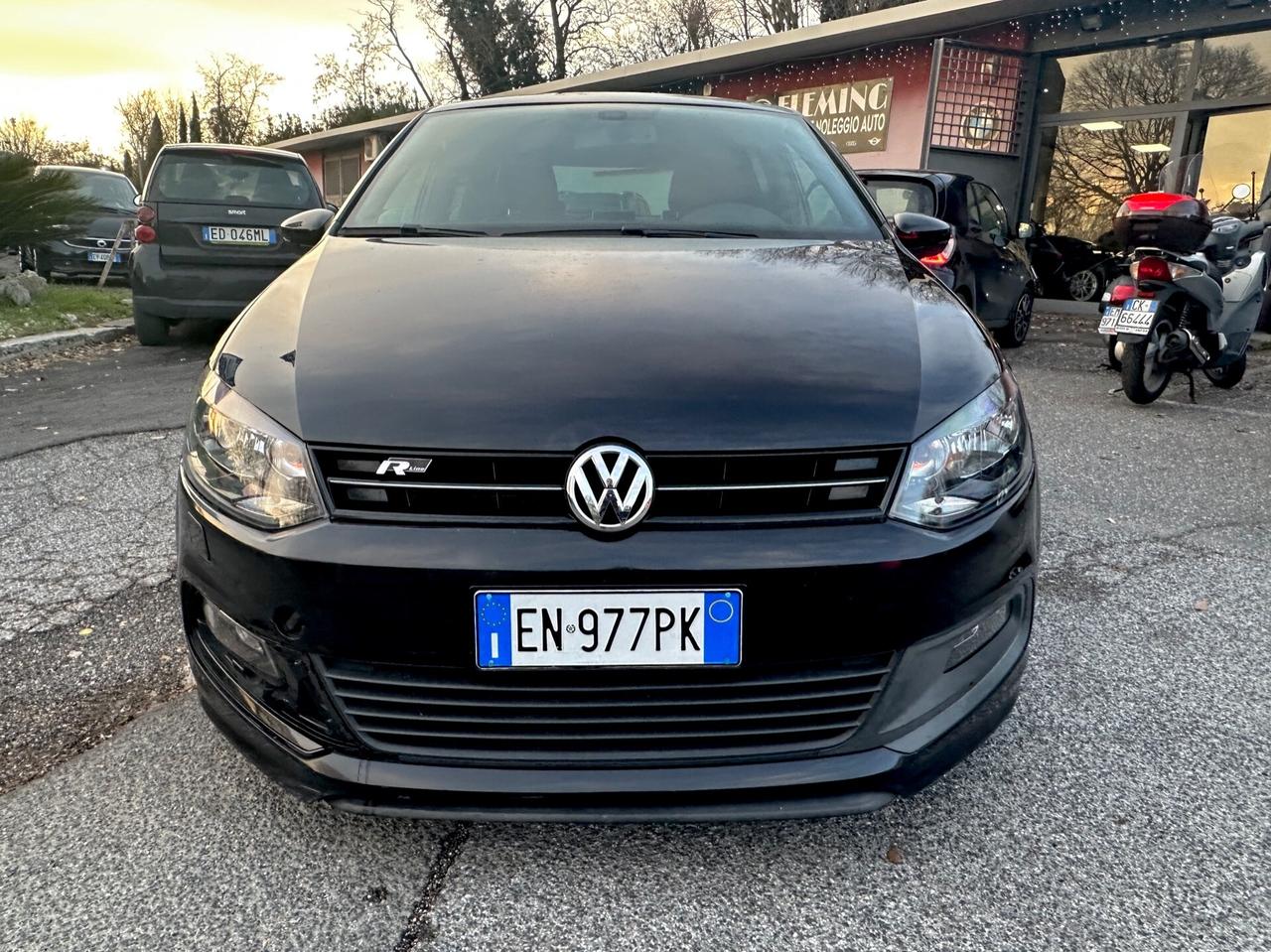 Volkswagen Polo 1.2 5 porte Trendline R LINE EDITION MECCATRONICA NUOVA PERMUTE E RATE