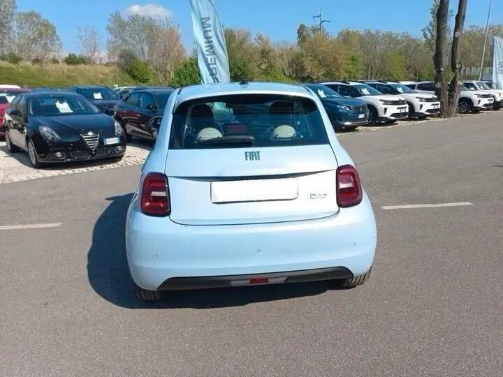 Fiat 500 Elettrica La Prima