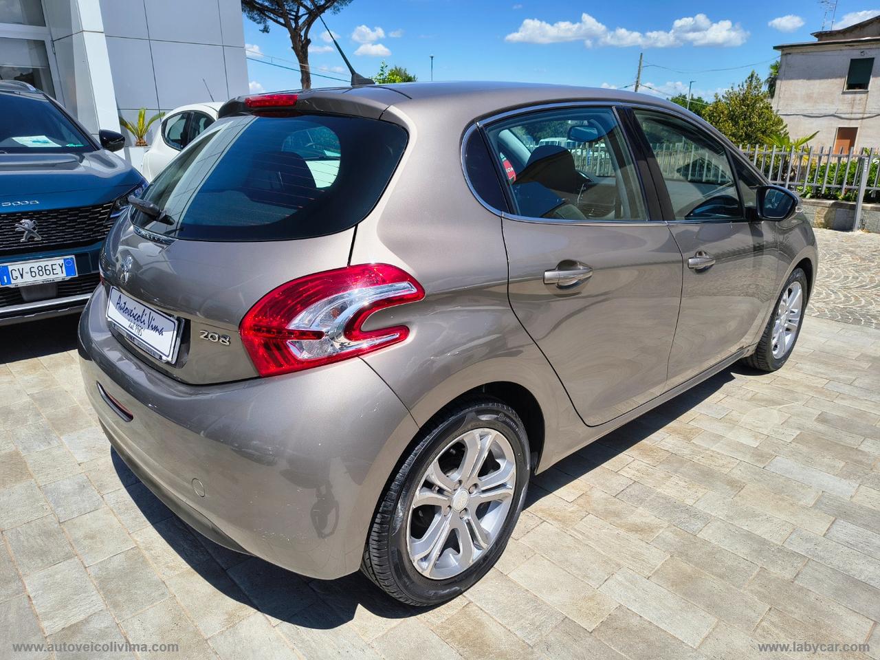 PEUGEOT 208 1.2 VTi 82 CV 5p. Allure
