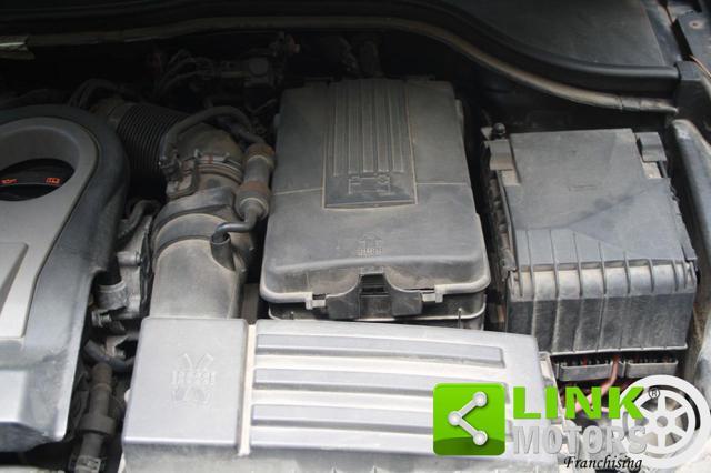 VOLKSWAGEN Passat Var. 2.0 TDI Highline Blue M.Tech.