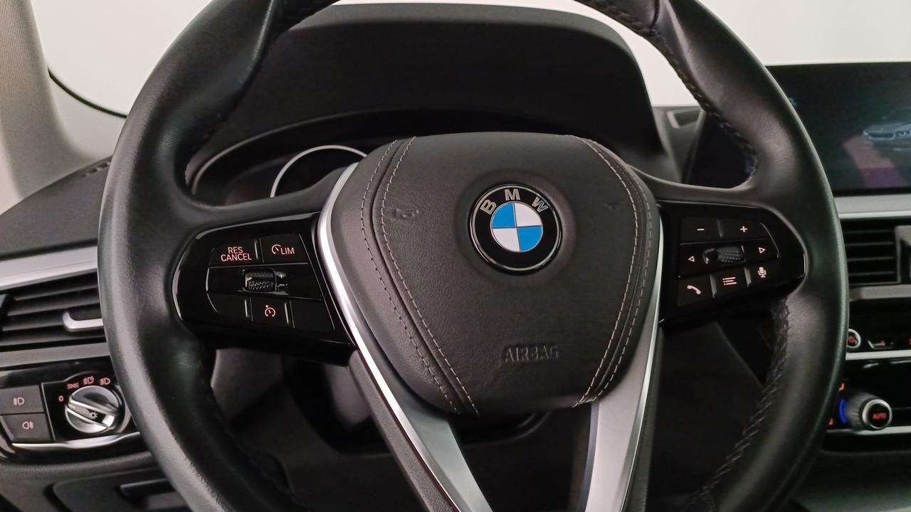 BMW Serie 5 G31 2017 Touring - 520d Touring Business auto