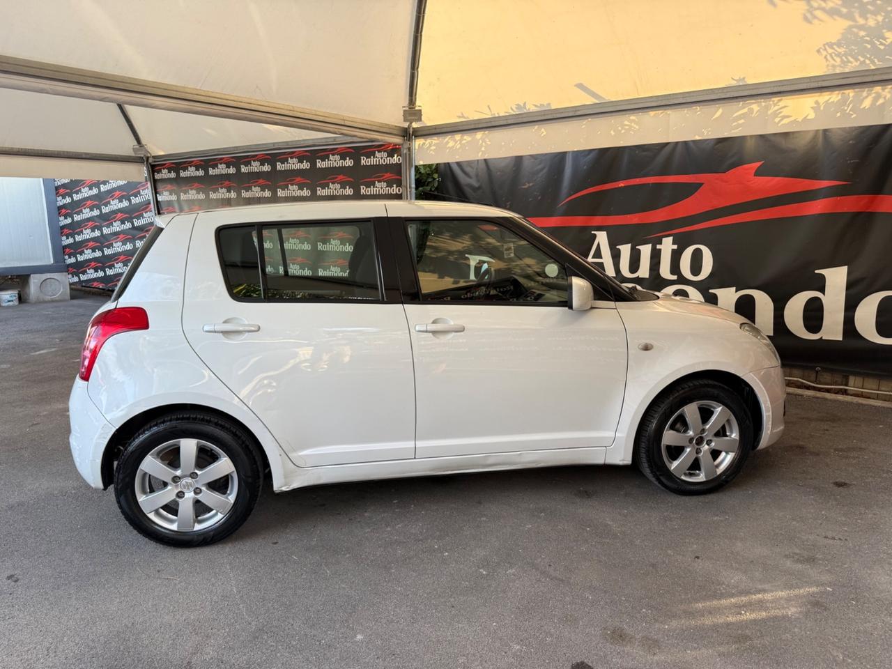 Suzuki Swift 1.3 GPL 5p.