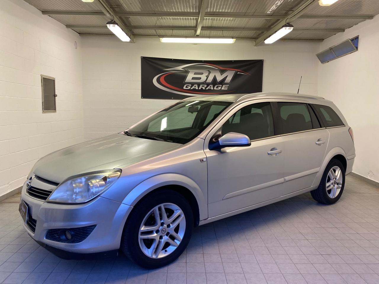 Opel Astra 1.6 16V VVT Station Wagon Cosmo