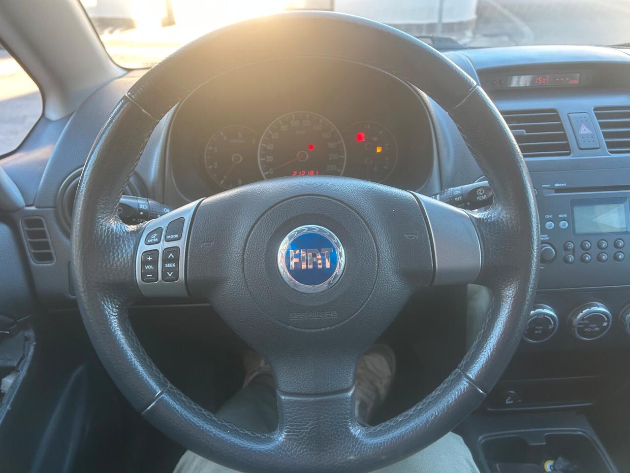 Fiat Sedici 1.9 MJT 4x4 Emotion