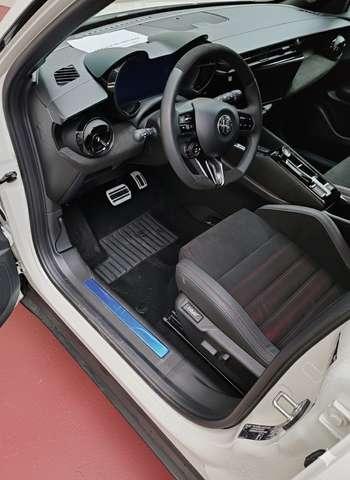 Alfa Romeo Junior 1.2 Hybrid 48V 145cv Speciale+Tetto+Sabelt+Matrix