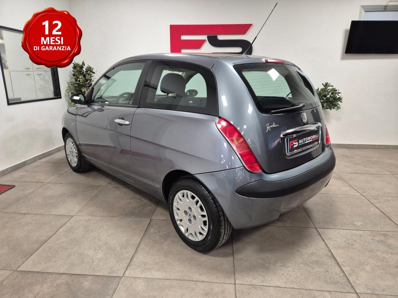 Lancia Ypsilon 1.2 Argento NEOPATENTATI