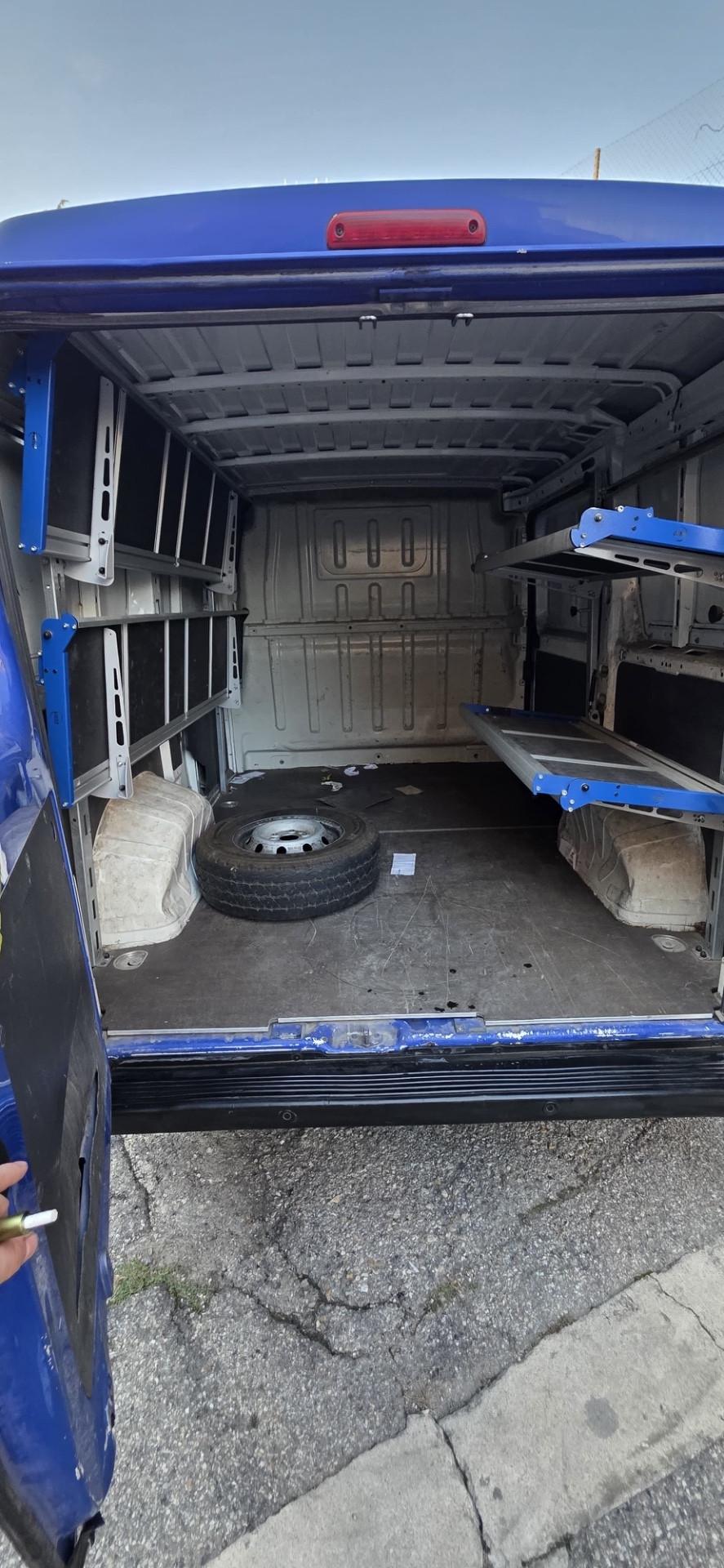 Peugeot Boxer 330 2.2 BlueHDi 140 S&S PC-TN Furgone