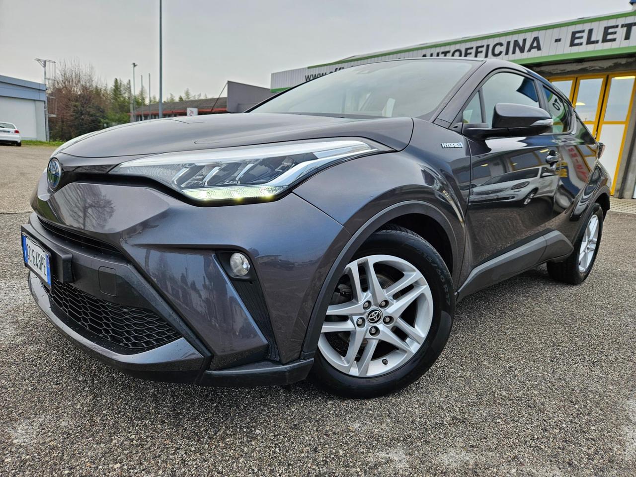 Toyota C-HR 1.8h Business e-cvt
