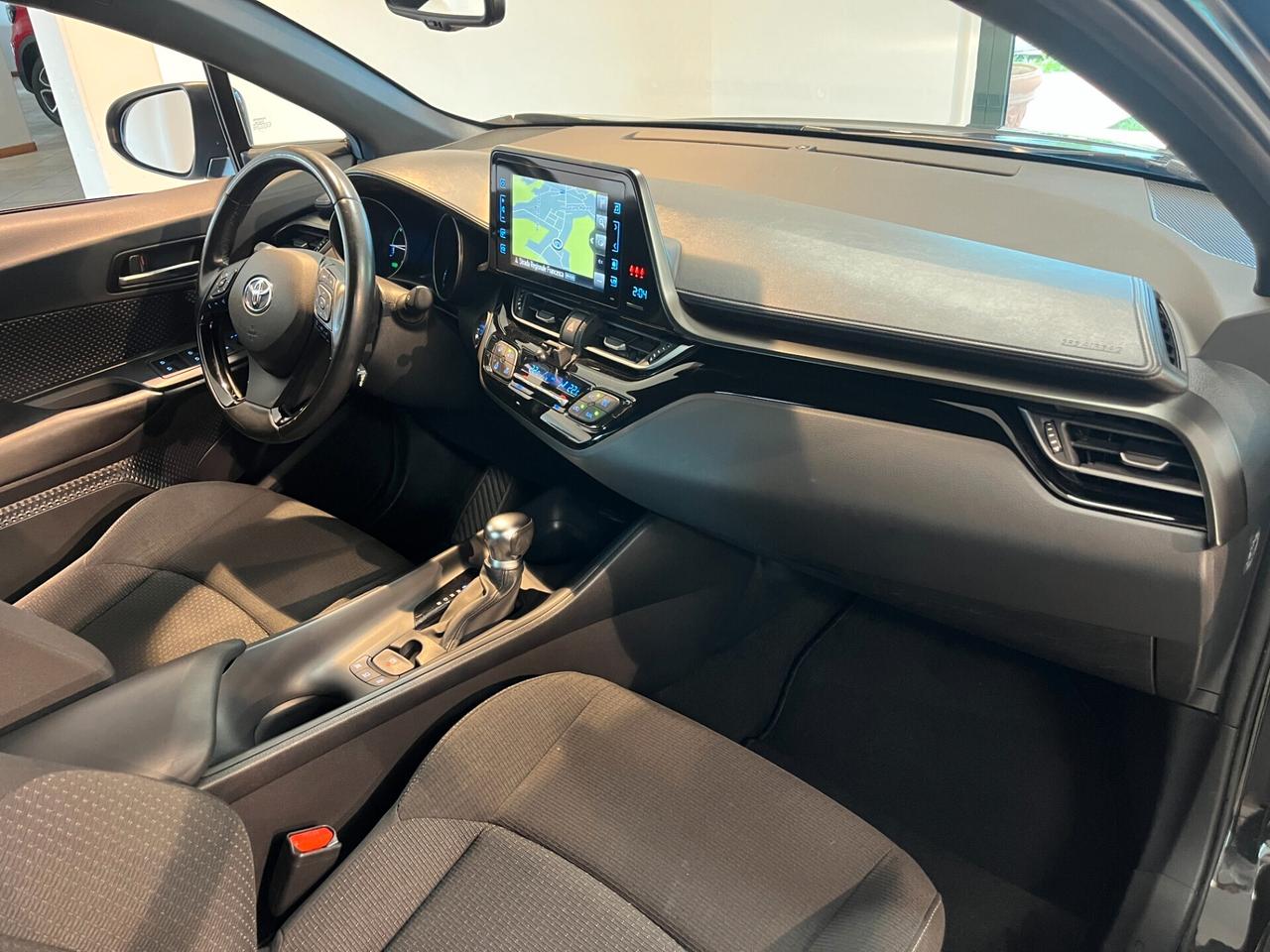 Toyota C-HR 1.8 Hybrid E-CVT Business