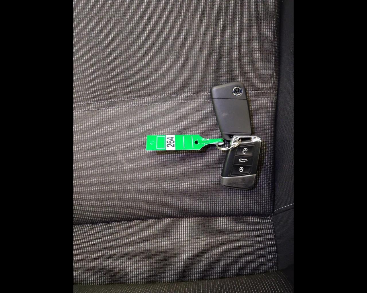 VOLKSWAGEN Passat VIII 2015 Variant - Passat Variant 2.0 tdi Business (