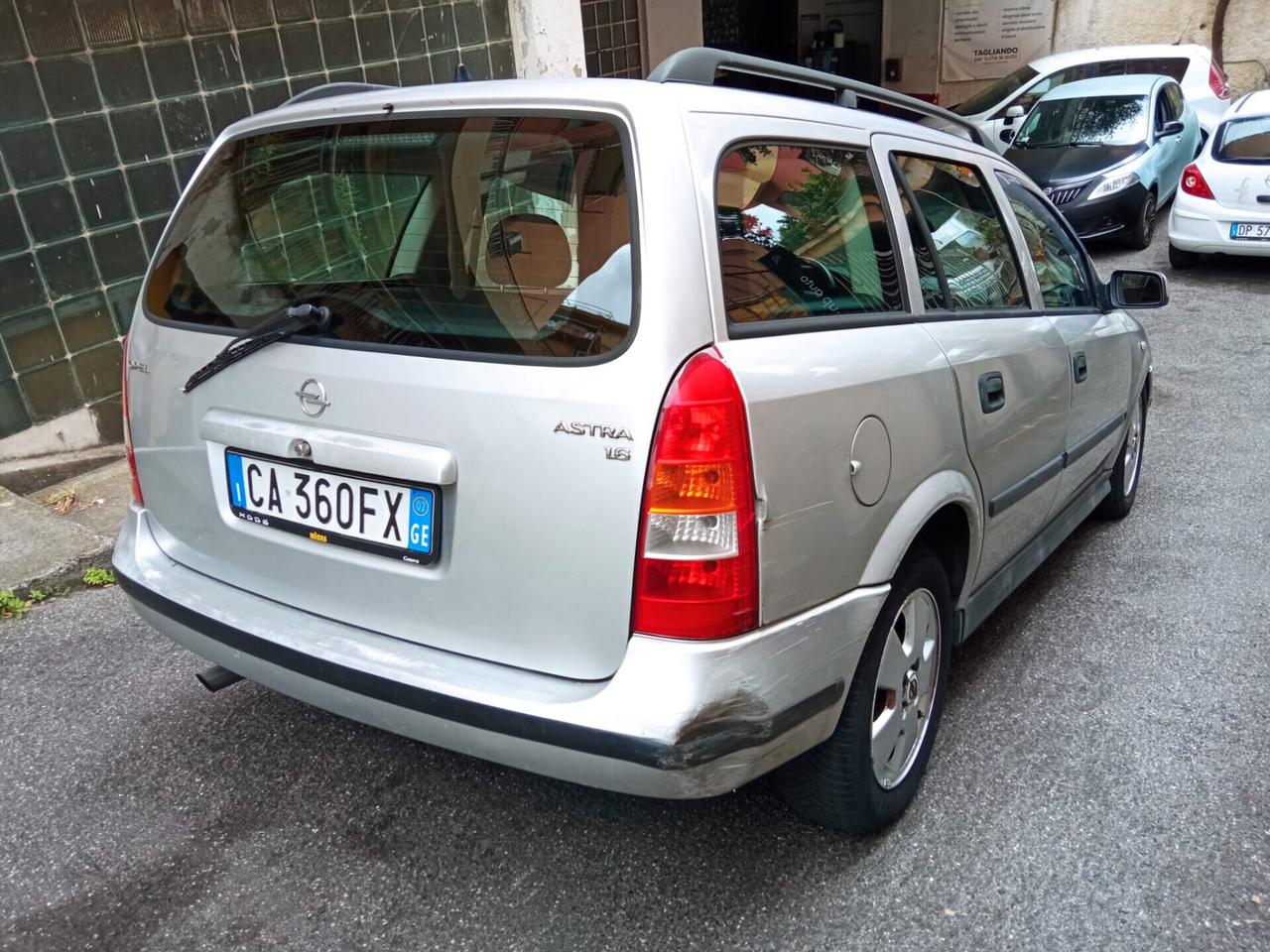 Opel Astra 1.6i 16V cat Station Wagon Club