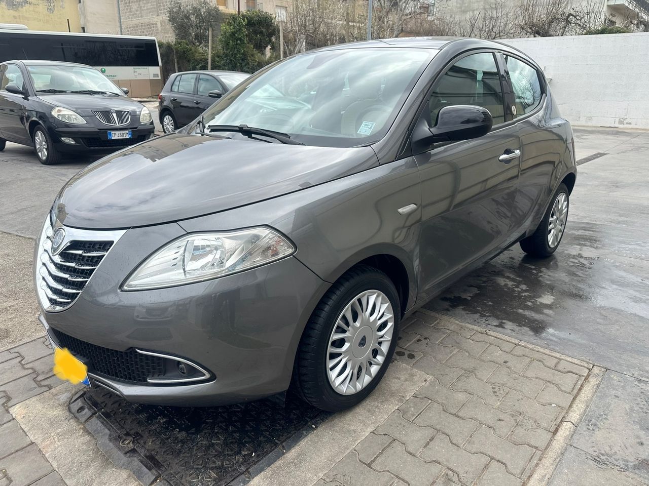 Lancia Ypsilon 1.2 69 CV 5 porte GPL 2032 garanzia