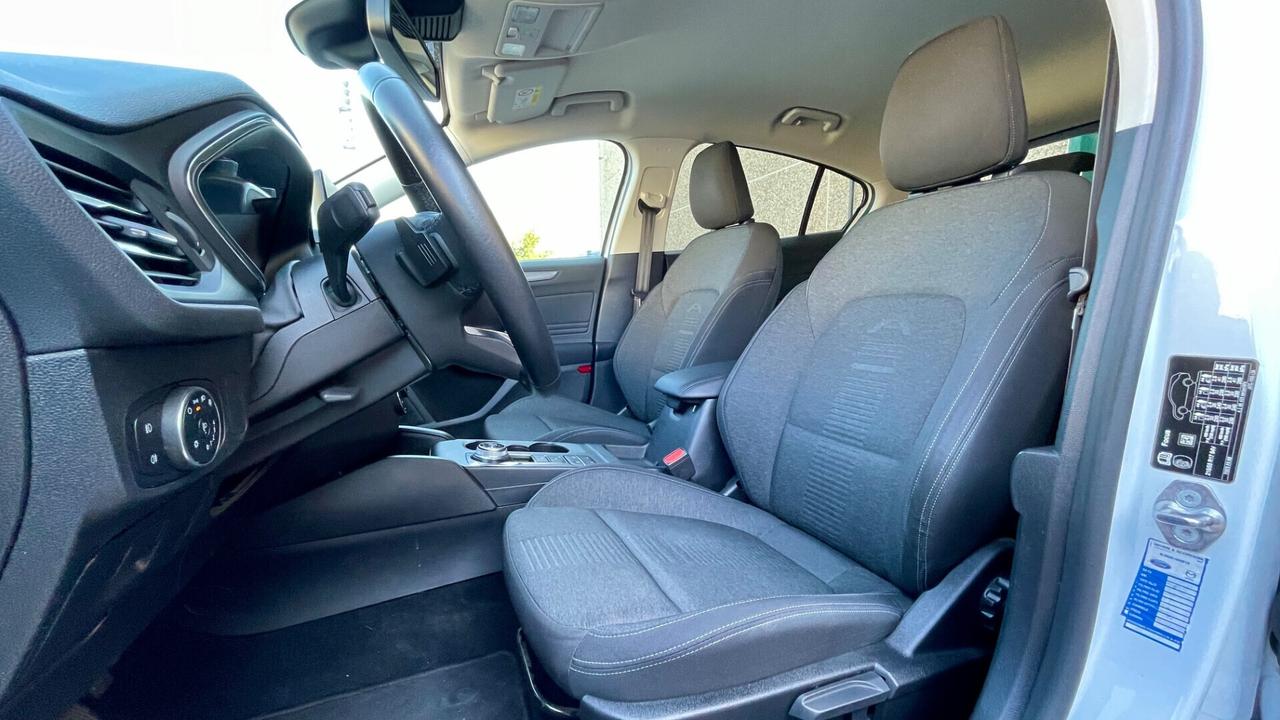 Ford Focus Ford Focus 1.0 Active EcoBoost Berlina 125cv