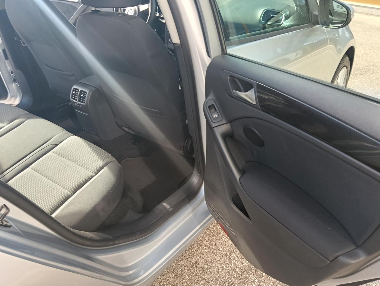 Volkswagen Golf 12benzina