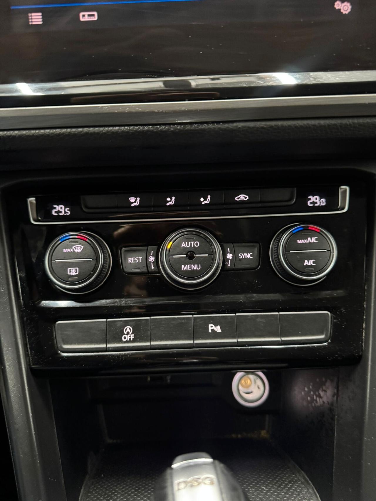 Volkswagen Touran 1.6 TDI 115 CV SCR DSG Executive BlueMotion Tech.