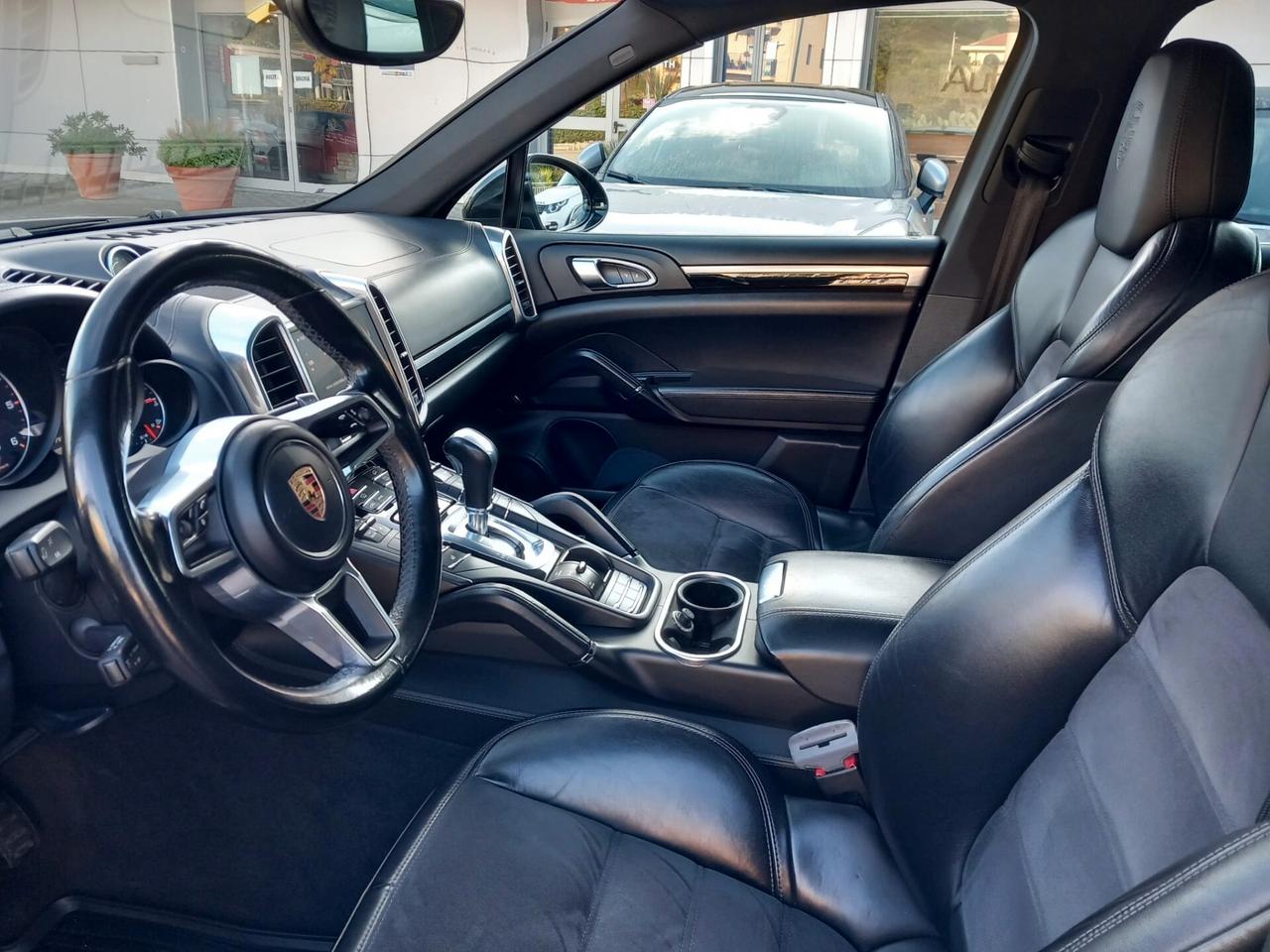 Porsche Cayenne 3.0 Diesel Platinum Edition