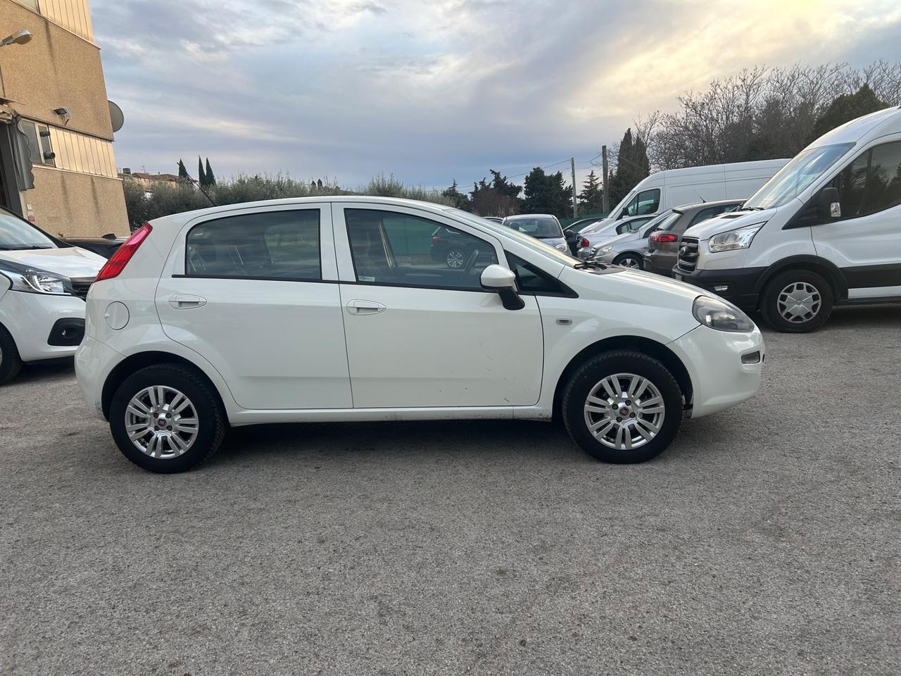 Fiat Punto 1.4 8V 5 porte Natural Power 2016