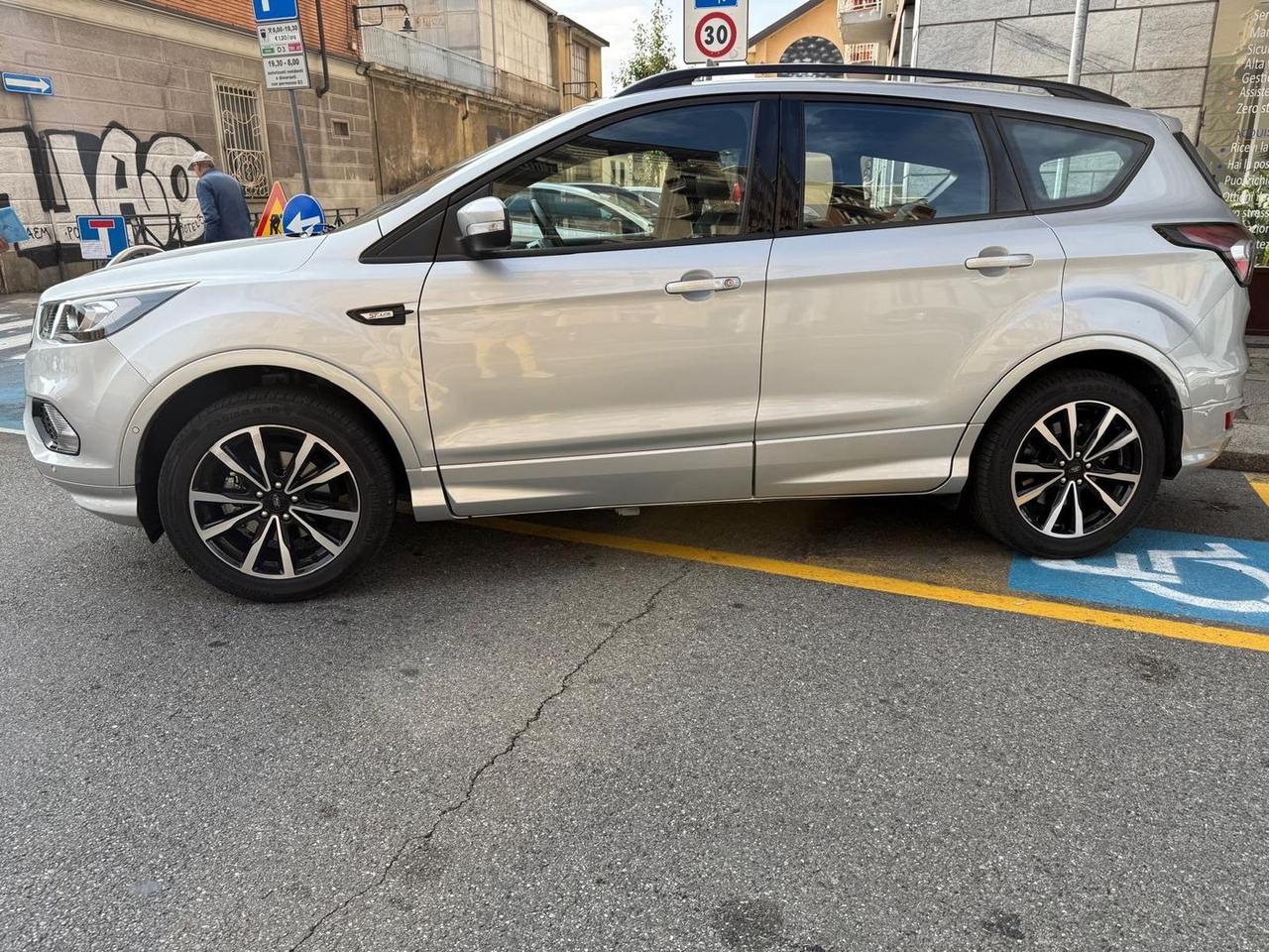 Ford Kuga ST Line 1.5 EcoBoost #7400