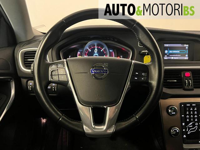 VOLVO V40 Cross Country D2 Business