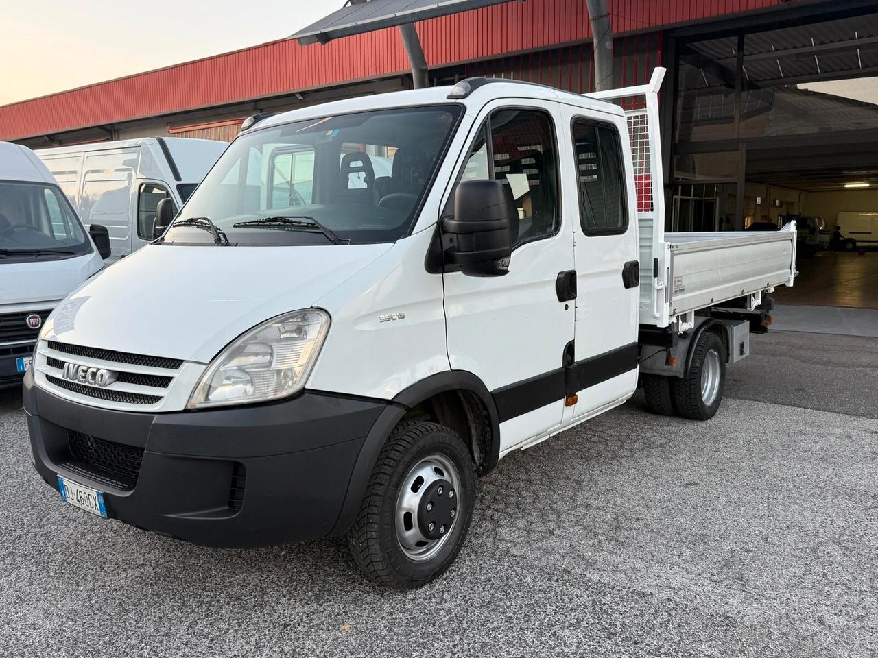 IVECO DAILY 35C 15 RIBALTABILE TRILATERALE