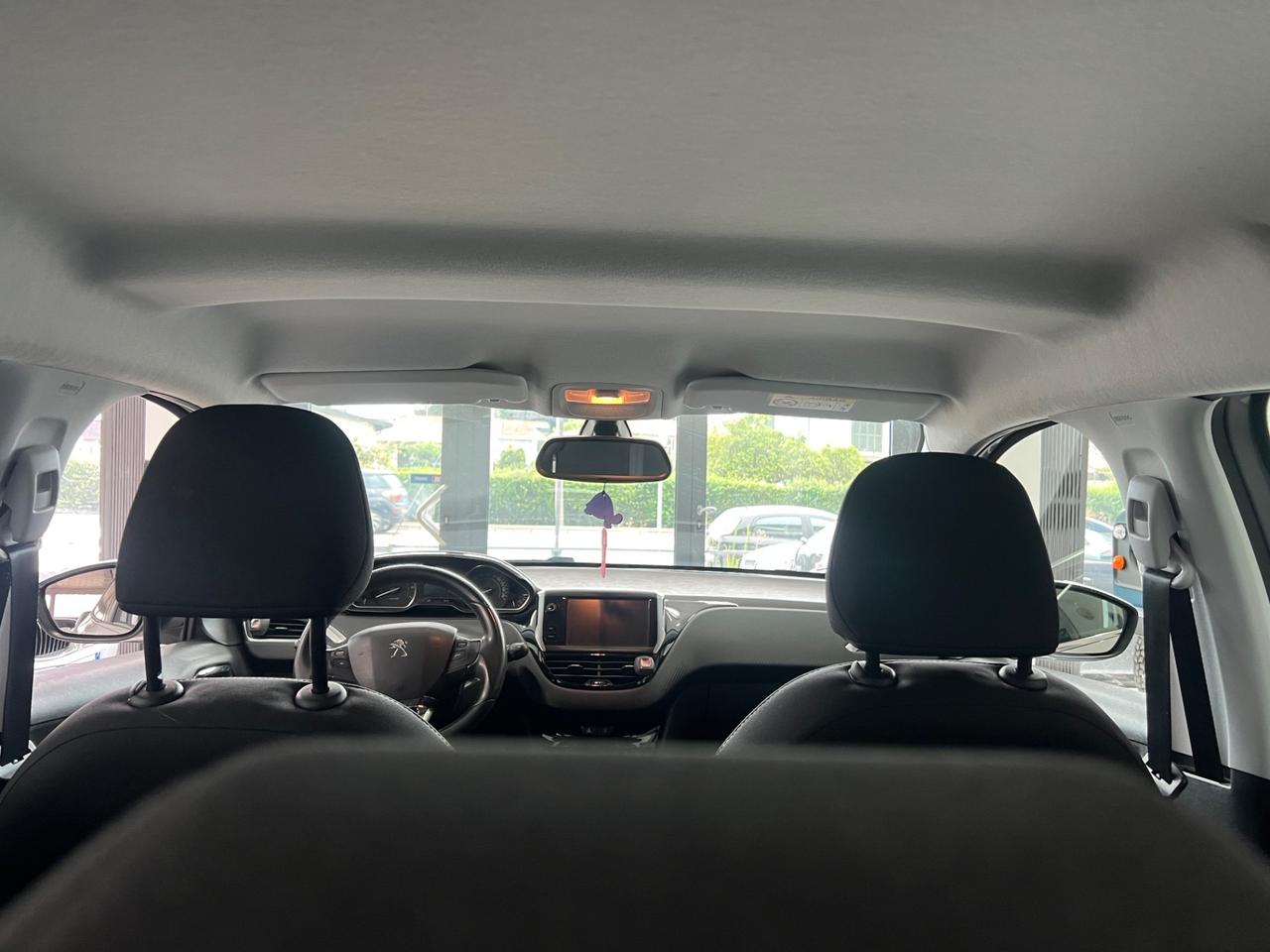 Peugeot 208 PureTech 82 5 porte Allure