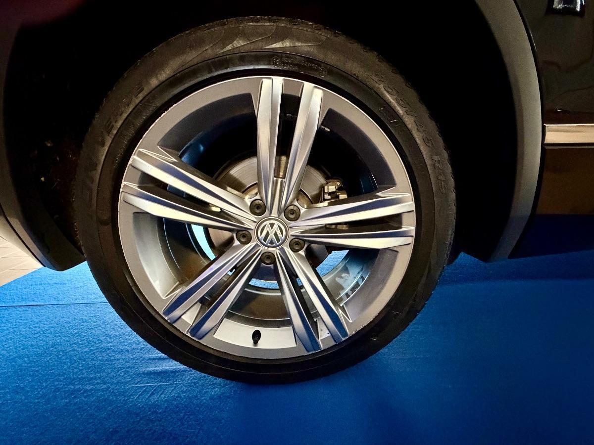 VOLKSWAGEN - Tiguan - 2.0 TDI 150CV SCR DSG R-Line
