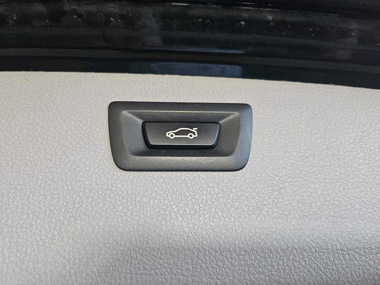 Bmw 318 318d Touring Business con TETTO aut