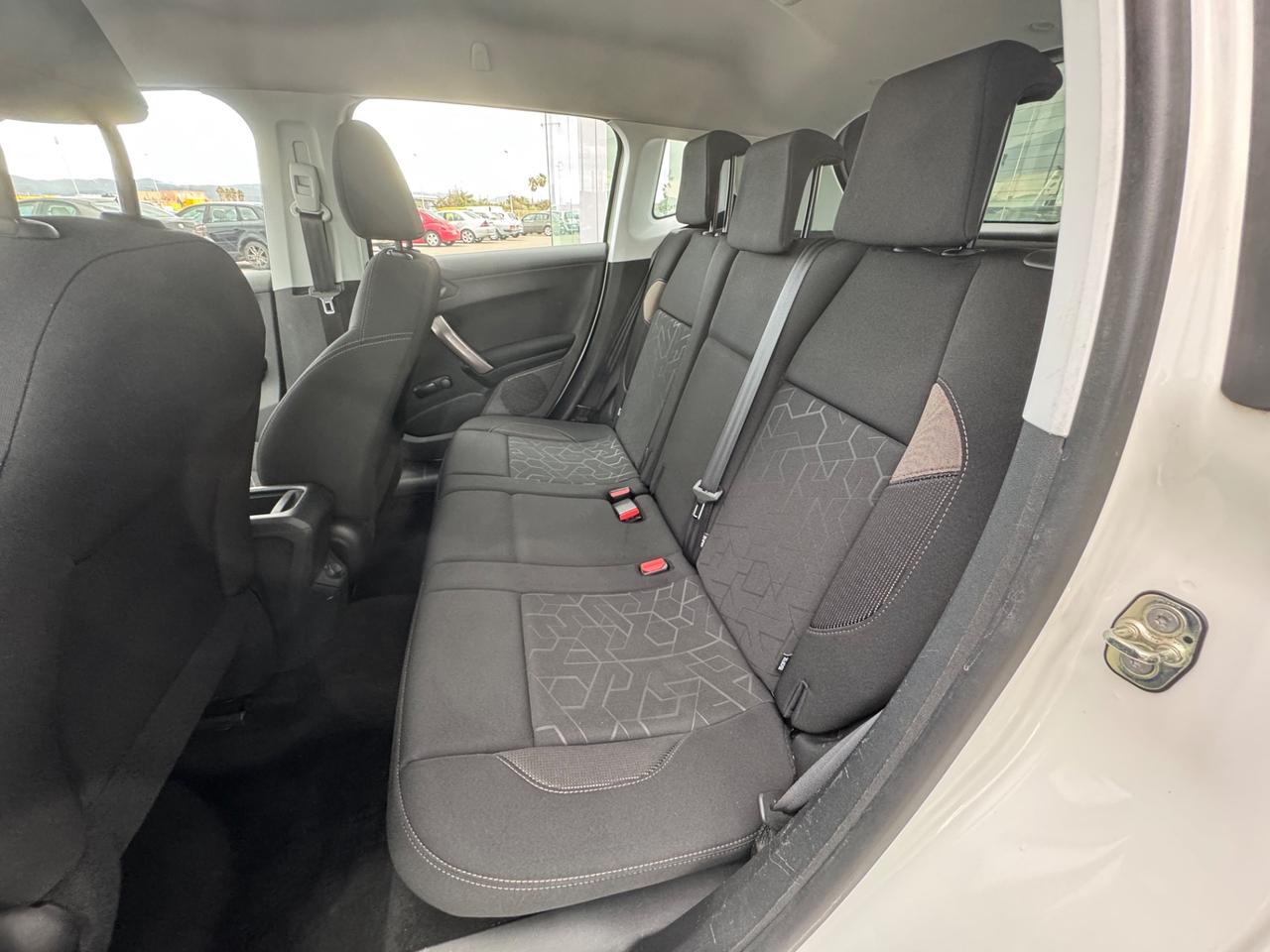 Peugeot 2008 1.2 VTi 82CV Active