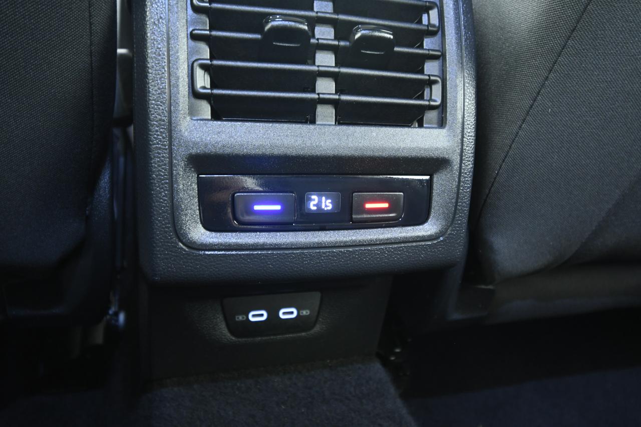 VOLKSWAGEN Golf 1.4 tsi ehybrid Style 204cv dsg ACC+APP CONNECT+FULL LED