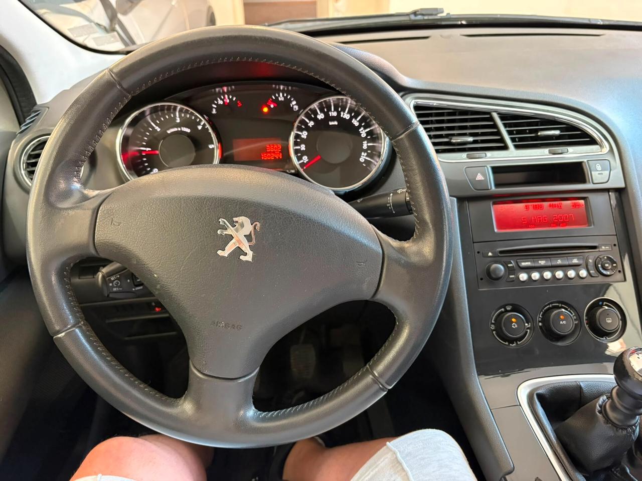 Peugeot 5008 1.6 HDi 115CV Business