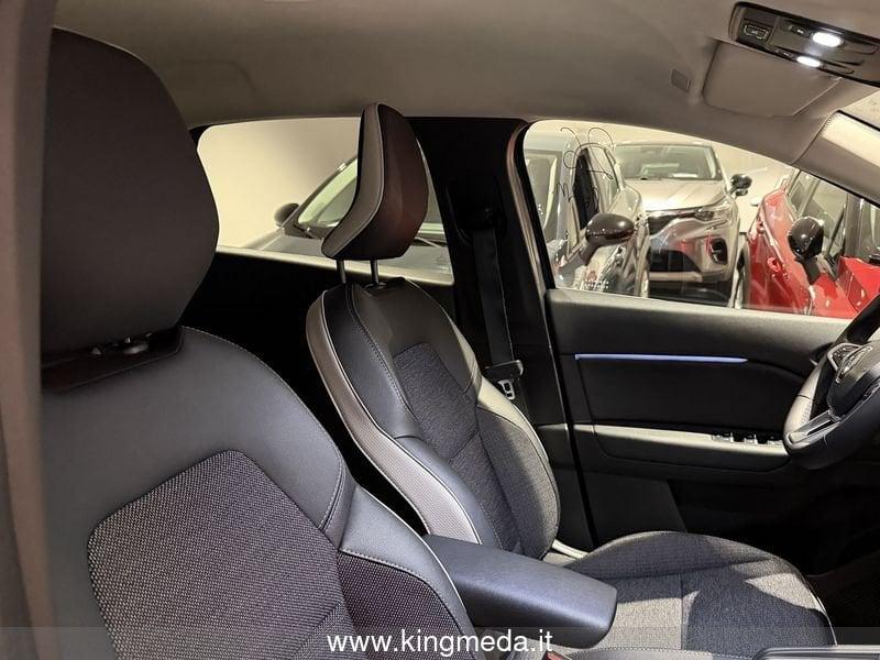 Renault Captur E-Tech hybrid 1.6 E-TECH HEV 145 TECHNO AUTO