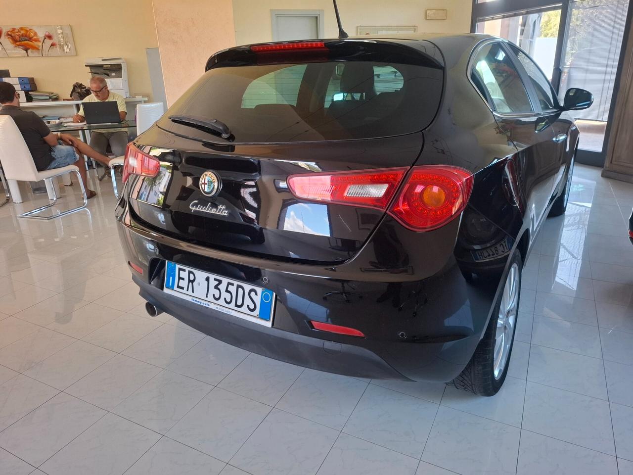 Alfa Romeo Giulietta 1.6 JTDm-2 105 CV Distinctive