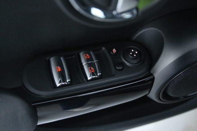 MINI Cabrio 1.5 Cooper Cabrio Premium Plus Package