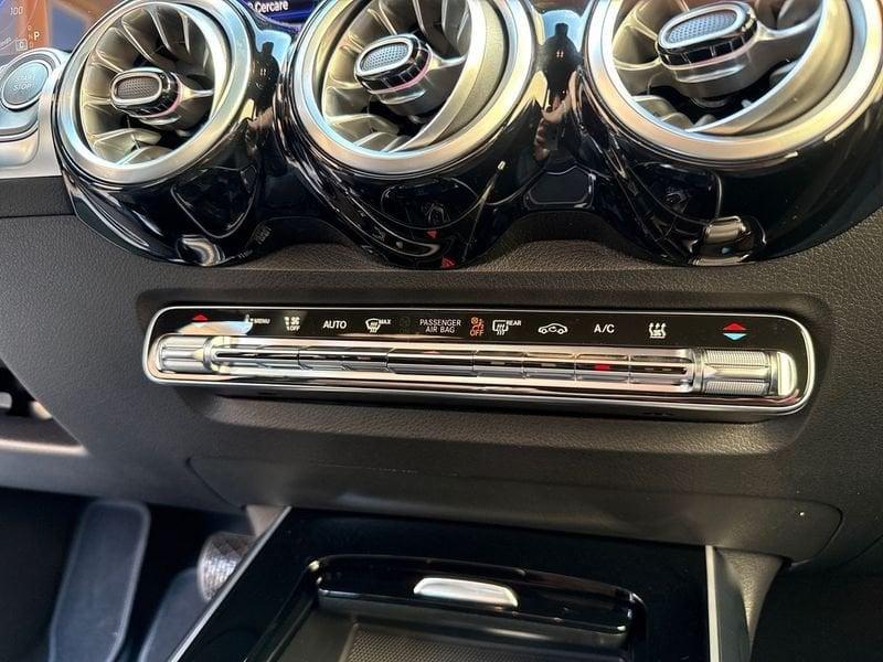 Mercedes-Benz EQB 300 Progressive Advanced 4matic KM0
