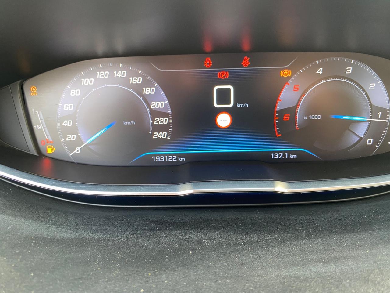 Peugeot 3008 BlueHDi 130 S&S Crossway auto pari al nuovo