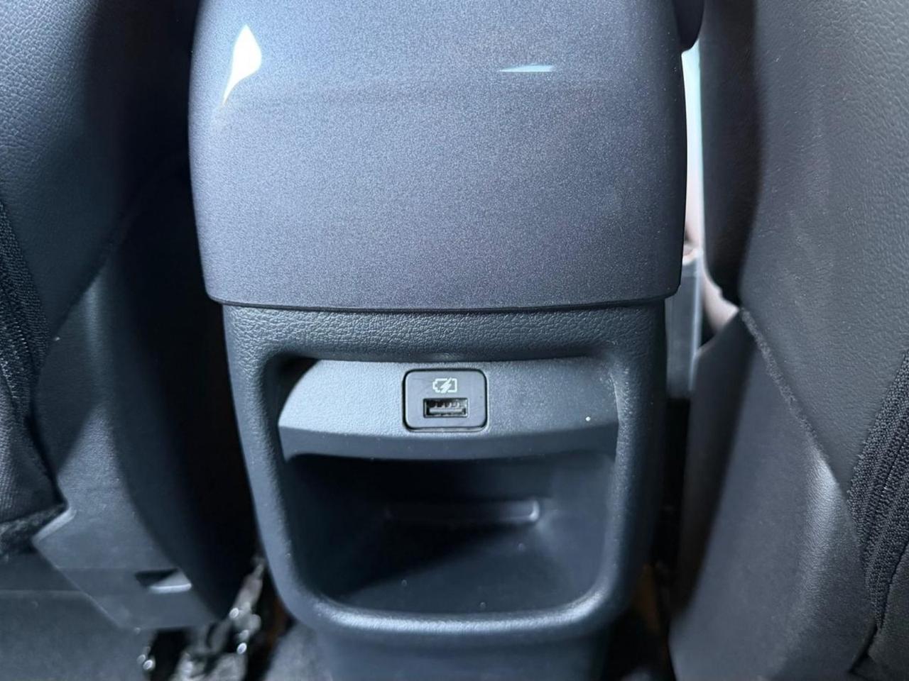 Nissan Juke 1.0 dig-t n-connecta 114cv