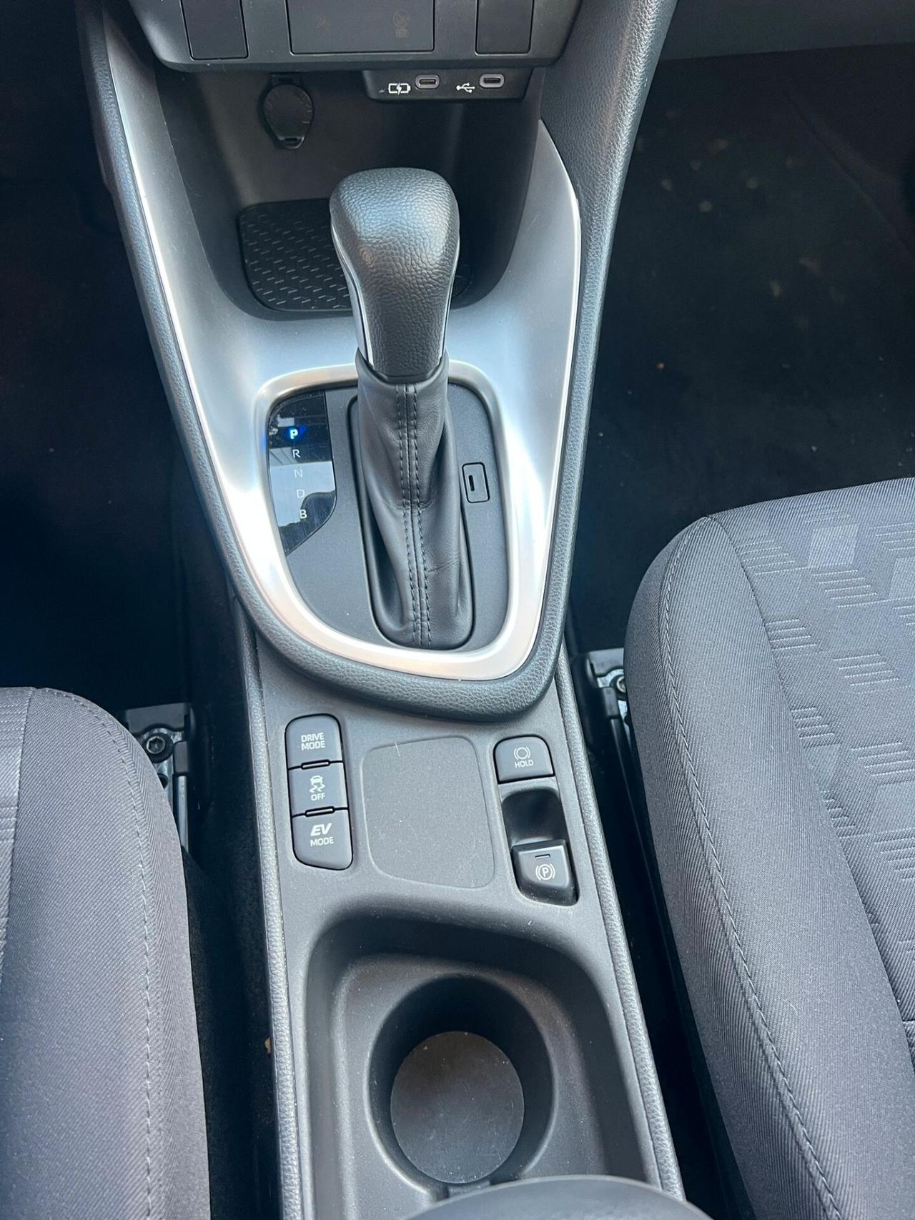 Toyota Yaris 1.5 130 Hybrid 5 porte Lounge