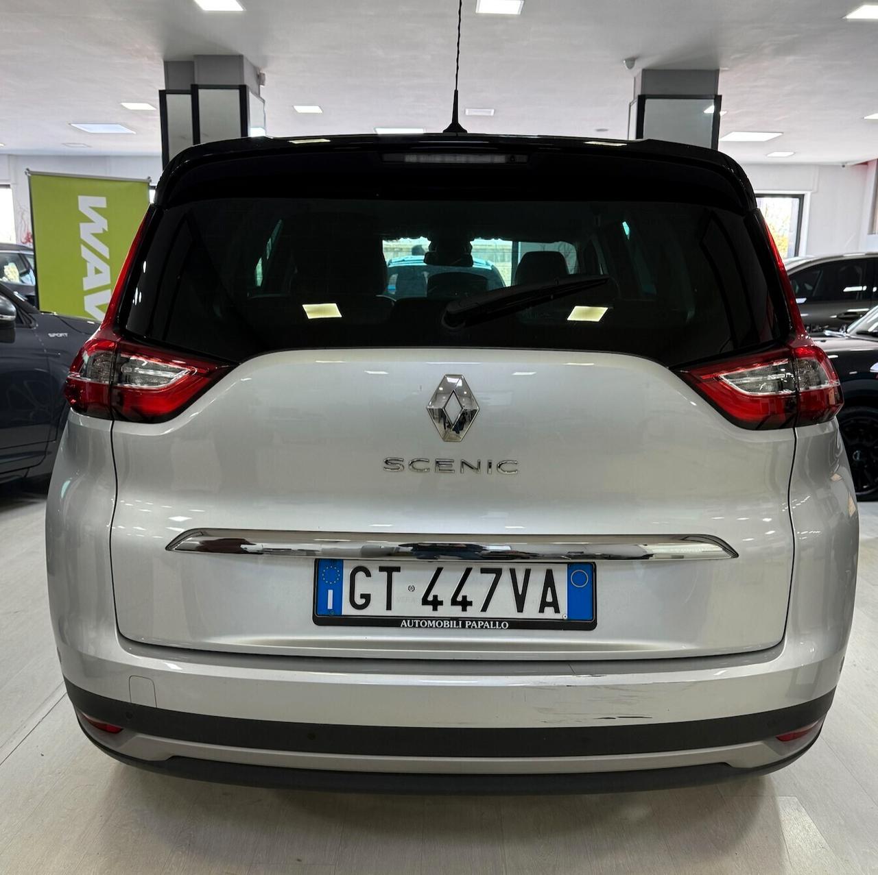 Renault Grand Scenic - 7 Posti - INITIALE PARIS