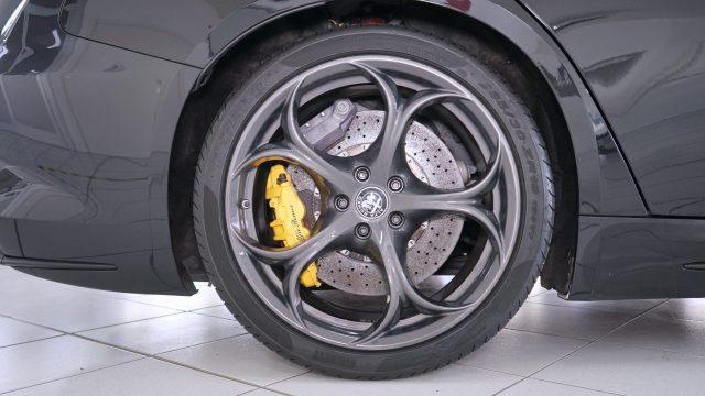 ALFA ROMEO Giulia 2.9 T V6 Quadrifoglio MANUALE TIRATURA LIMITATA