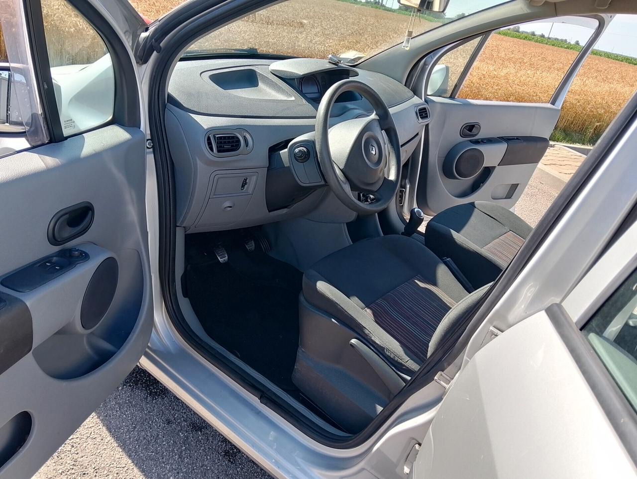 Renault Modus 1.5 dCi 150.000 km auto pari al nuovo