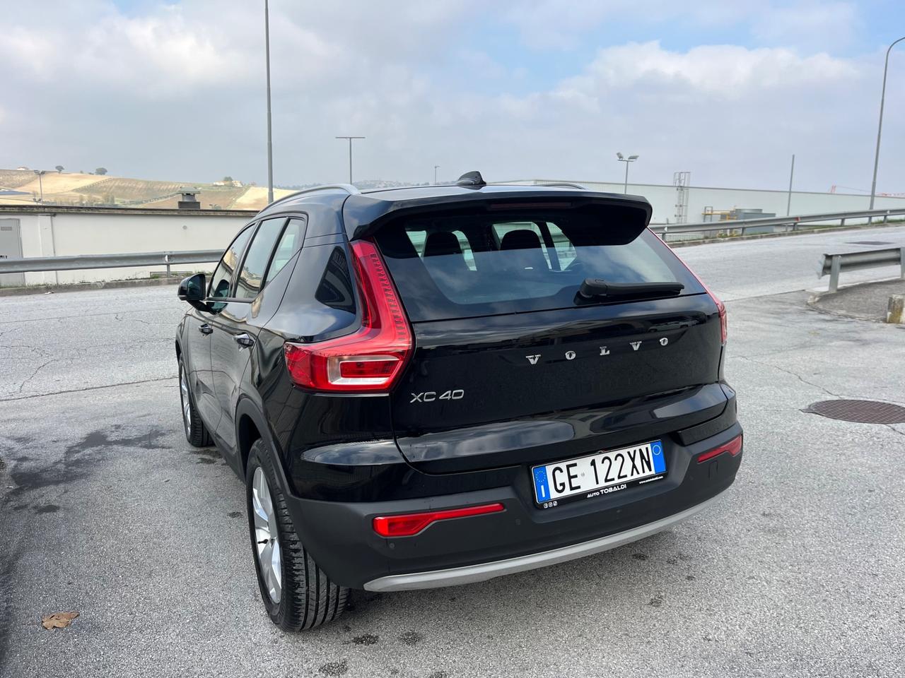 Volvo XC40 T2 Momentum Pro